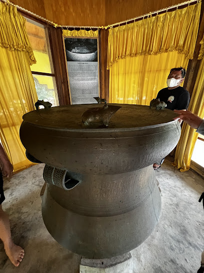Gong Nekara Perunggu